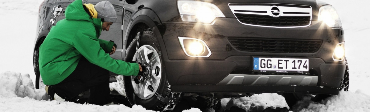 Thule Snow Chains Lifestyle 2 1 10 5