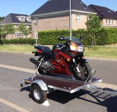Vastzetgoot Met Motor